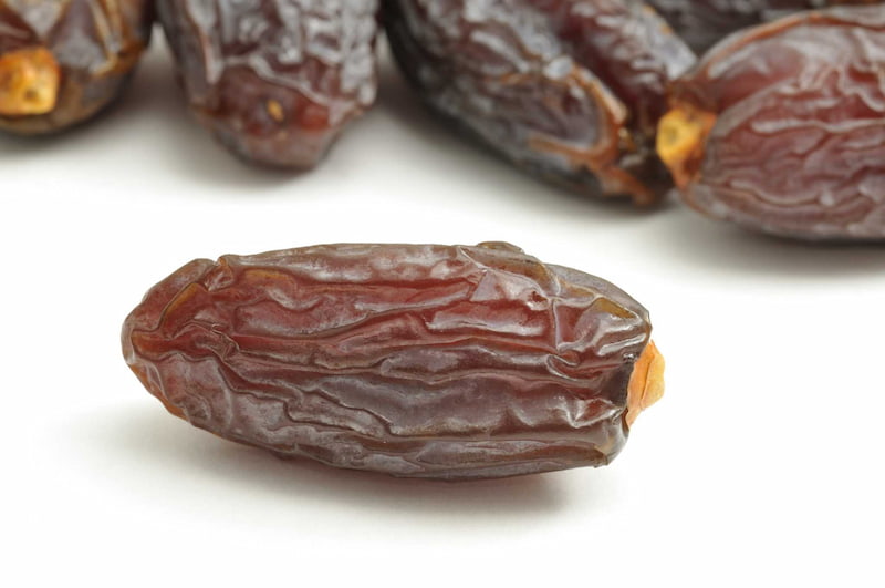 تصویر 1 از خرما پیارم گل بخت نرم و با بافت گوشتی  و طعم شیرین